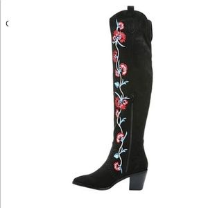 NEW IN BOX Carlos Santana Alexia Boots Size 7.5